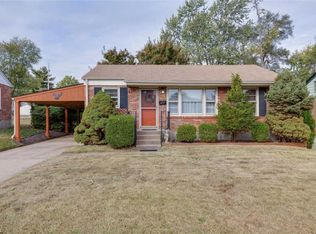 3447 Saint Blase Ln, Saint Ann, MO 63074