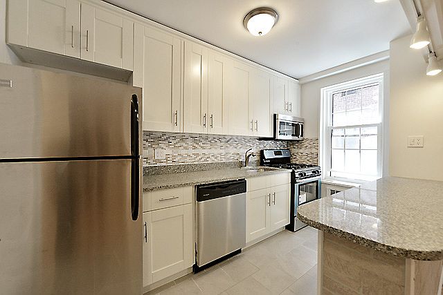 1st image of 140-35 Burden Cres APT 408