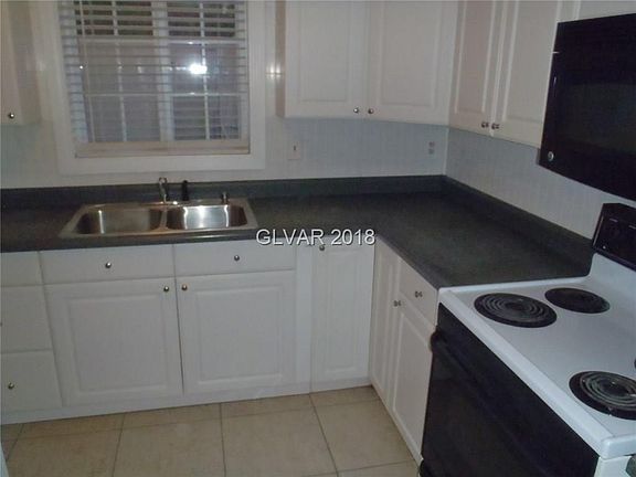 3rd image of 344 Zion Dr