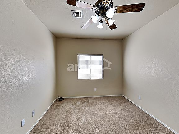 5th image of 1078 Flatfoot Ave