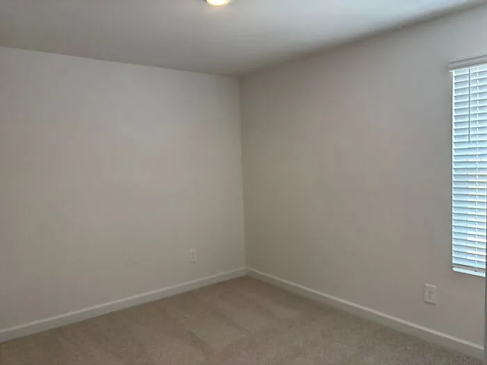 424 Luna Ln — Photo 28