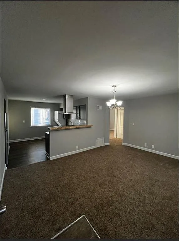Skylark Point Apartments — Photo 2
