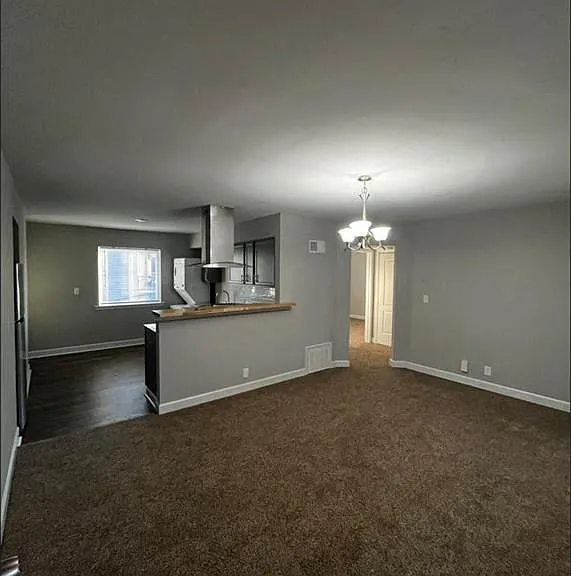 Skylark Point Apartments — Photo 2