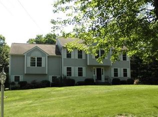 242 Albee Rd, Uxbridge, MA 01569