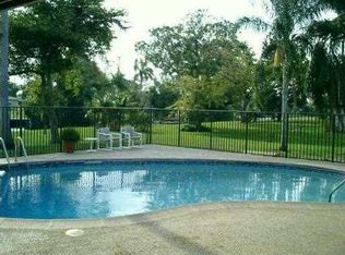 700 E Tropical Way, Plantation, FL 33317