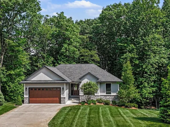 5451 Breckenridge, Ludington, MI 49431