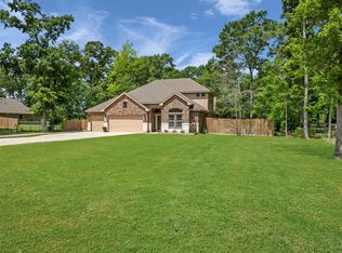 9166 Silver Back Trl, Conroe, TX 77303