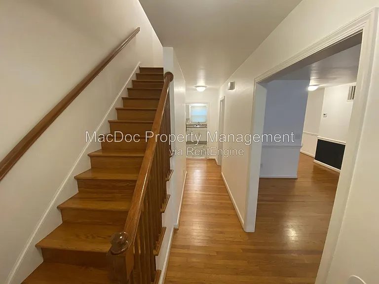 431 Ridgemore St — Photo 3