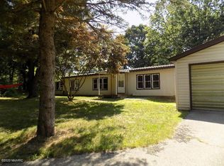 2490 55th St, Fennville, MI 49408