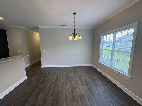 5th image of 2221 Brookville Dr #B