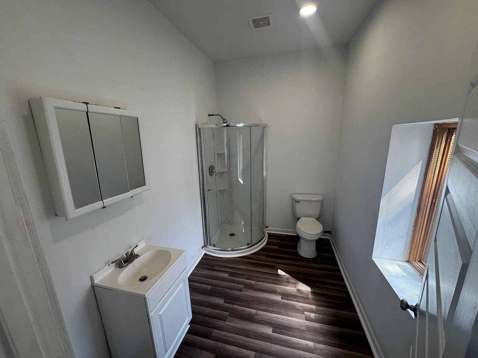 2863 Hull St — Photo 4