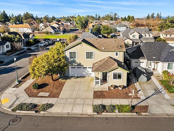 3rd image of 2015 Bay Meadow Drive