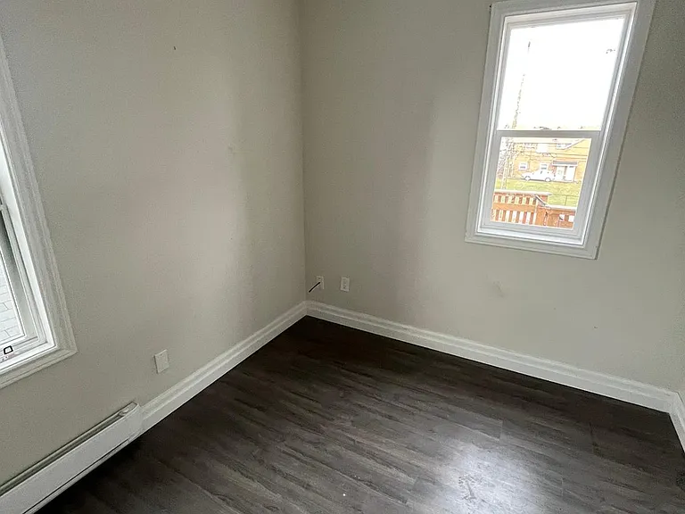 738 Windsor Ave #3 — Photo 12