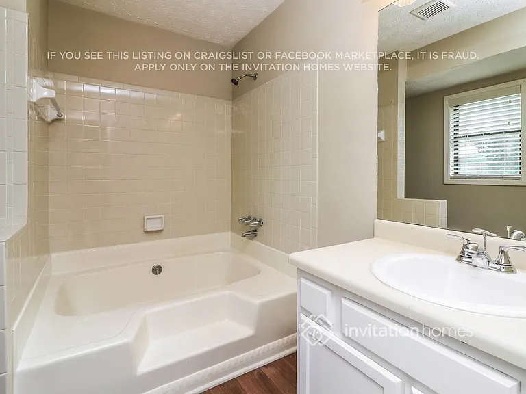 1784 Blanche Dr — Photo 14
