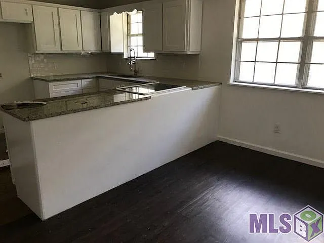 30630 John Dr — Photo 2