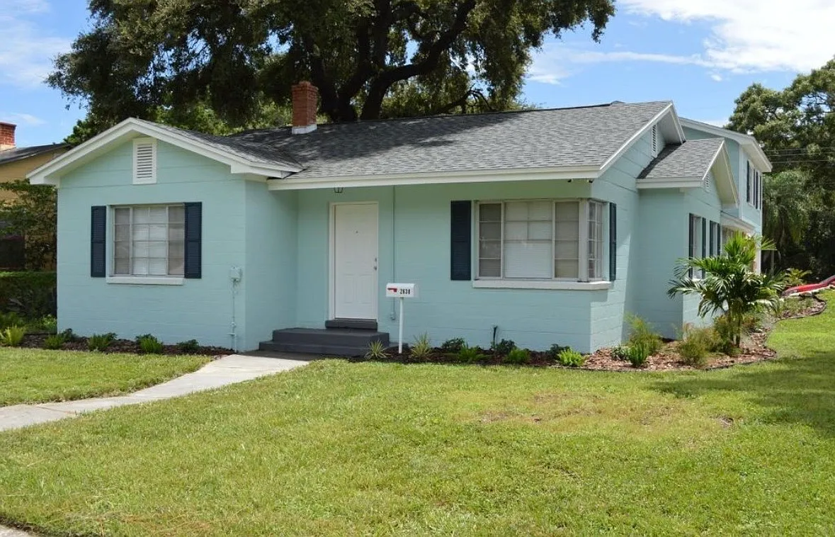 3 bed, 1269 sqft, $2,150 — Photo 1