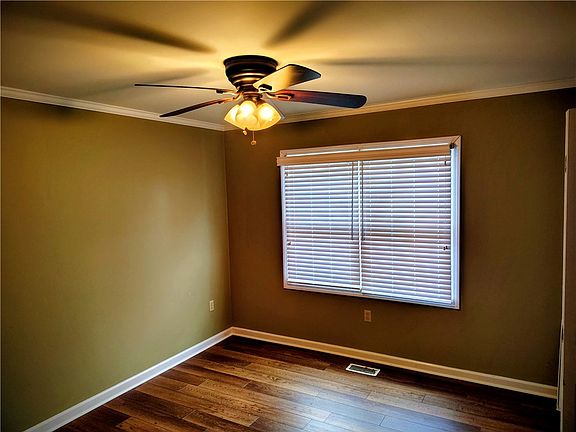 2nd image of 1809 Busby Rd