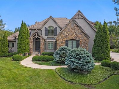 16813 S Highland Ridge Dr, Belton, MO, 64012