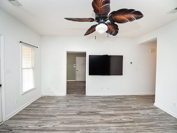 5th image of 314 Brianna Dr