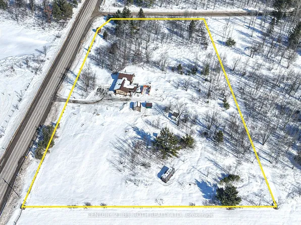 374 Monck Rd, Kawartha Lakes, ON L0K 1W0