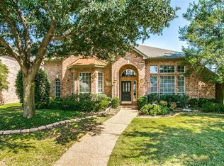 226 Crown Point Dr, Coppell, TX 75019