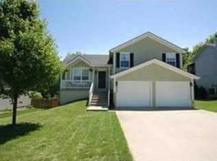 121 NE 103rd St, Kansas City, MO 64155