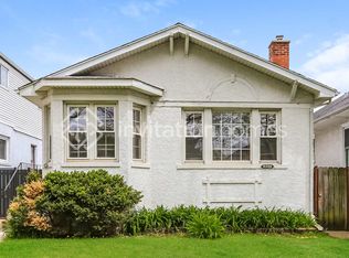 6209 N Maplewood Ave, Chicago, IL 60659