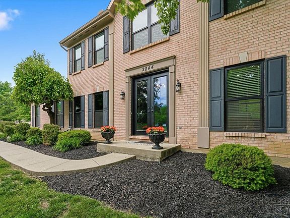 3rd image of 2844 Ashwood Dr