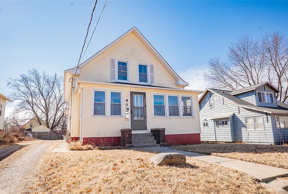 1st image of 903 Morton Ave