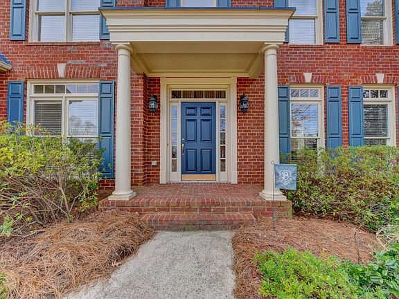 3rd image of 2472 Cranmore Ct