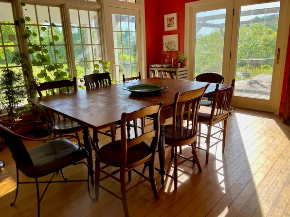 74 Alger Brook Rd, South Strafford, VT 05070