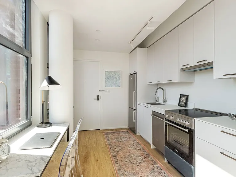 955 Sterling Pl #504 — Photo 4