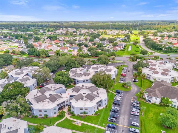 3778 Southpointe Dr #5, Orlando, FL 32822