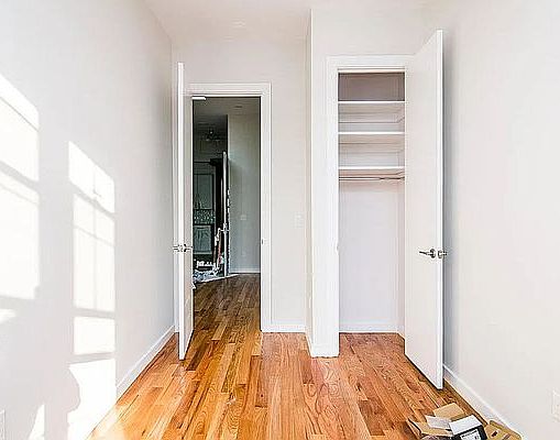 4th image of 309 Harman St APT 2R