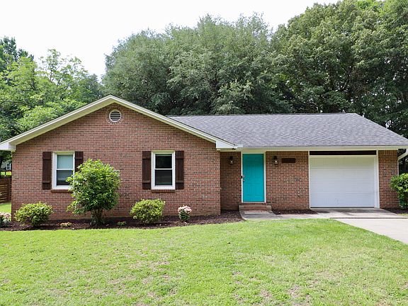 4th image of 2740 Bonnell Dr