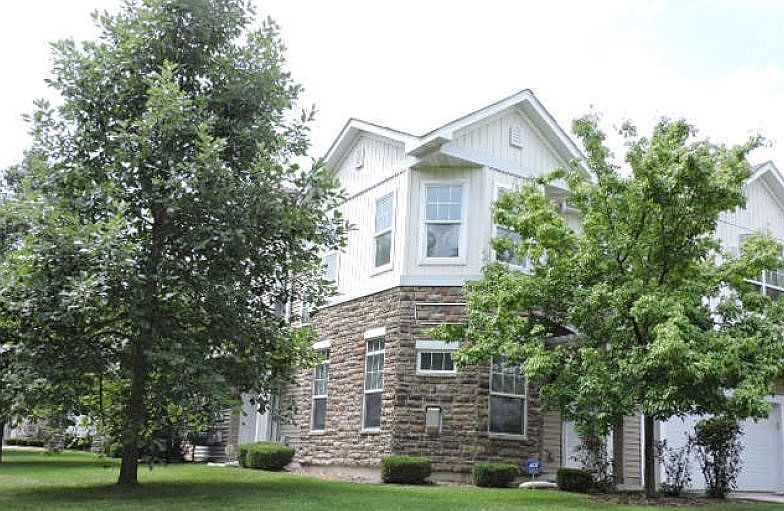 2nd image of 5658 Winnetka Ave N