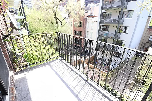 Rented by Mason Group LLC | media 7