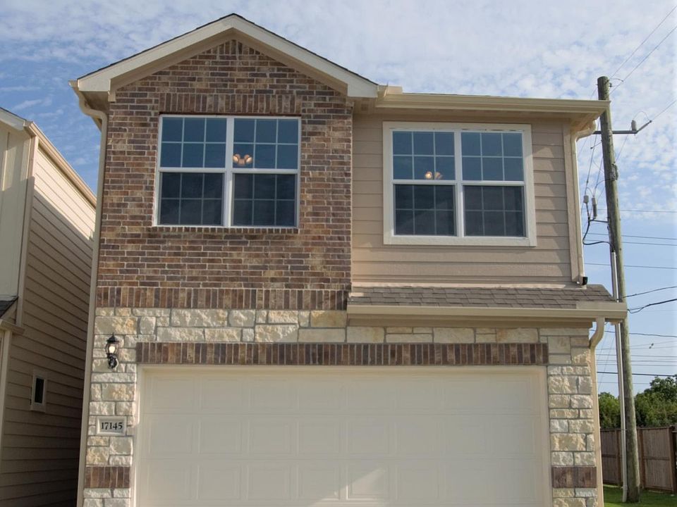 1st image of 17145 Wilthorne Gardens Ct