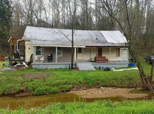 1726 Green Valley Rd, Lafayette, TN 37083
