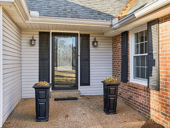 3rd image of 104 McCord Ct