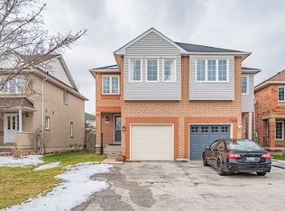 7160 Waldorf Way, Mississauga, ON L5N 7R3
