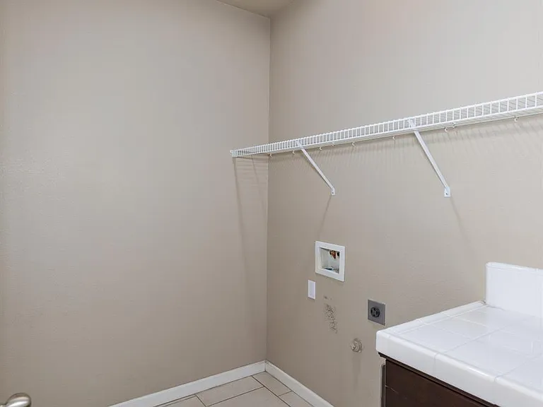 3720 Griffith Ave — Photo 14