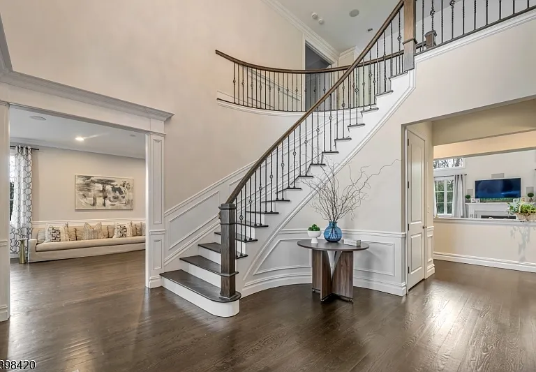 7 W Serafin Way — Photo 5