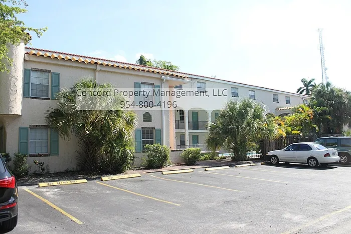 1505 SW 2nd St #101 — Photo 6