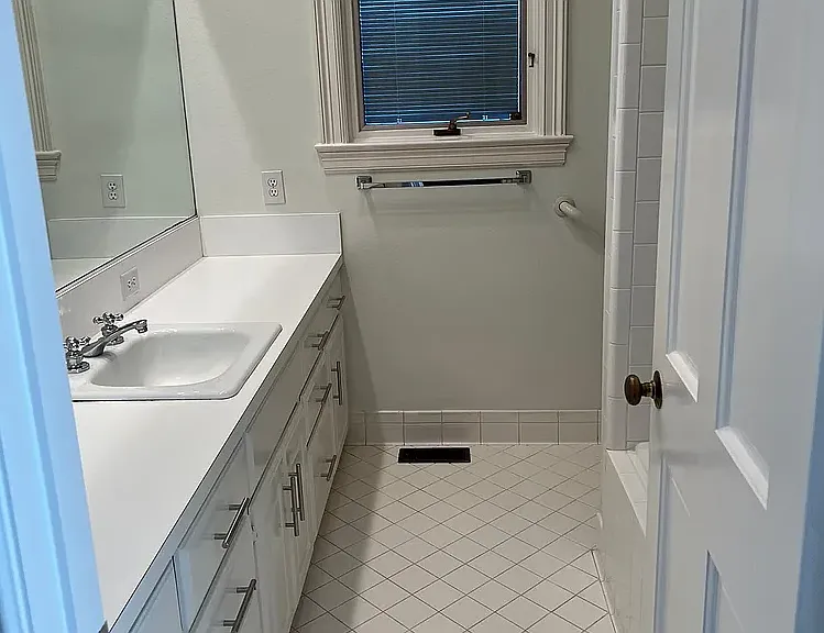 7022 Deloache Ave — Photo 14