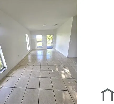 10357 SW 178th St — Photo 10