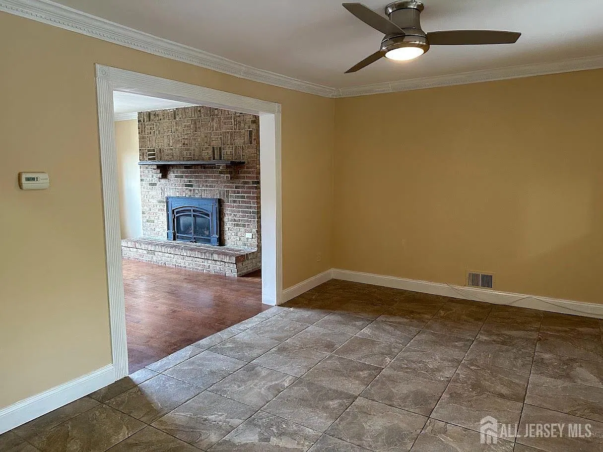 3 bed, 3.5 bath, $3,650 — Photo 4