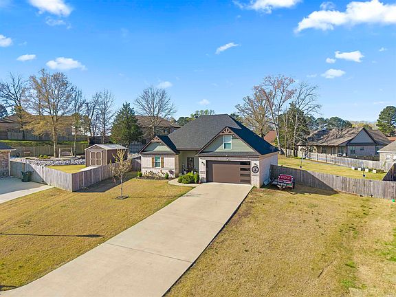 2nd image of 226 Windcrest Cir
