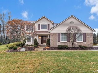 24583 Millcreek Dr, Farmington Hills, MI 48336