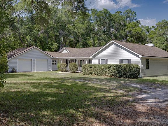 3rd image of 39 Wood Ridge Dr